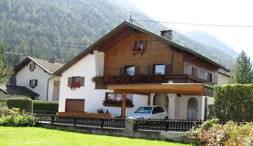 Apartment Hubert Praxmarer Fulpmes Exterior photo